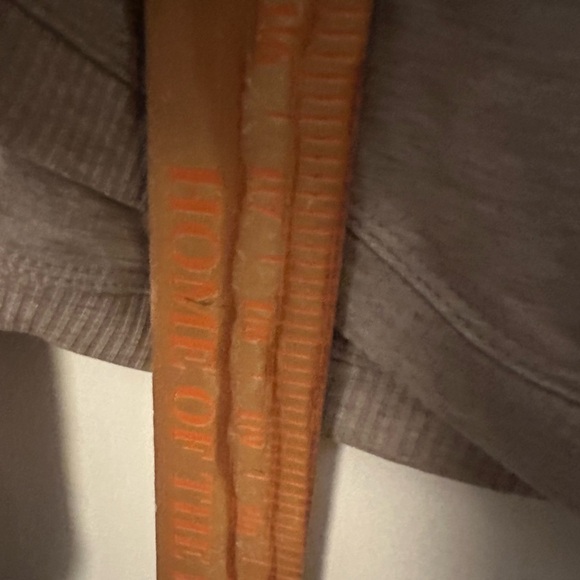 ATHLETA Woman Encore tan polyester activewear casual yoga athleisure wrap too LT - Picture 13 of 14